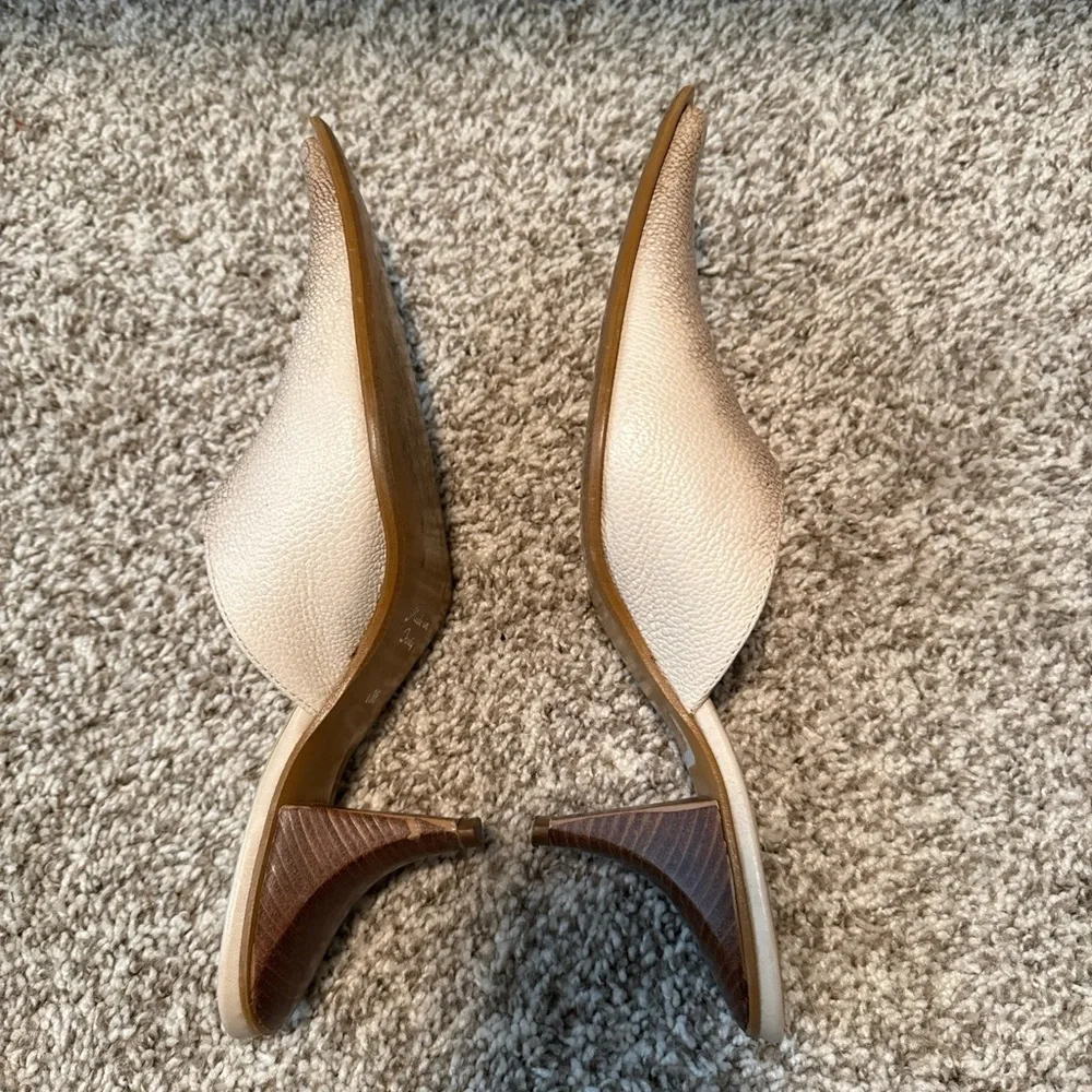 Vince Beige Textured Mules - Picture 4 of 6